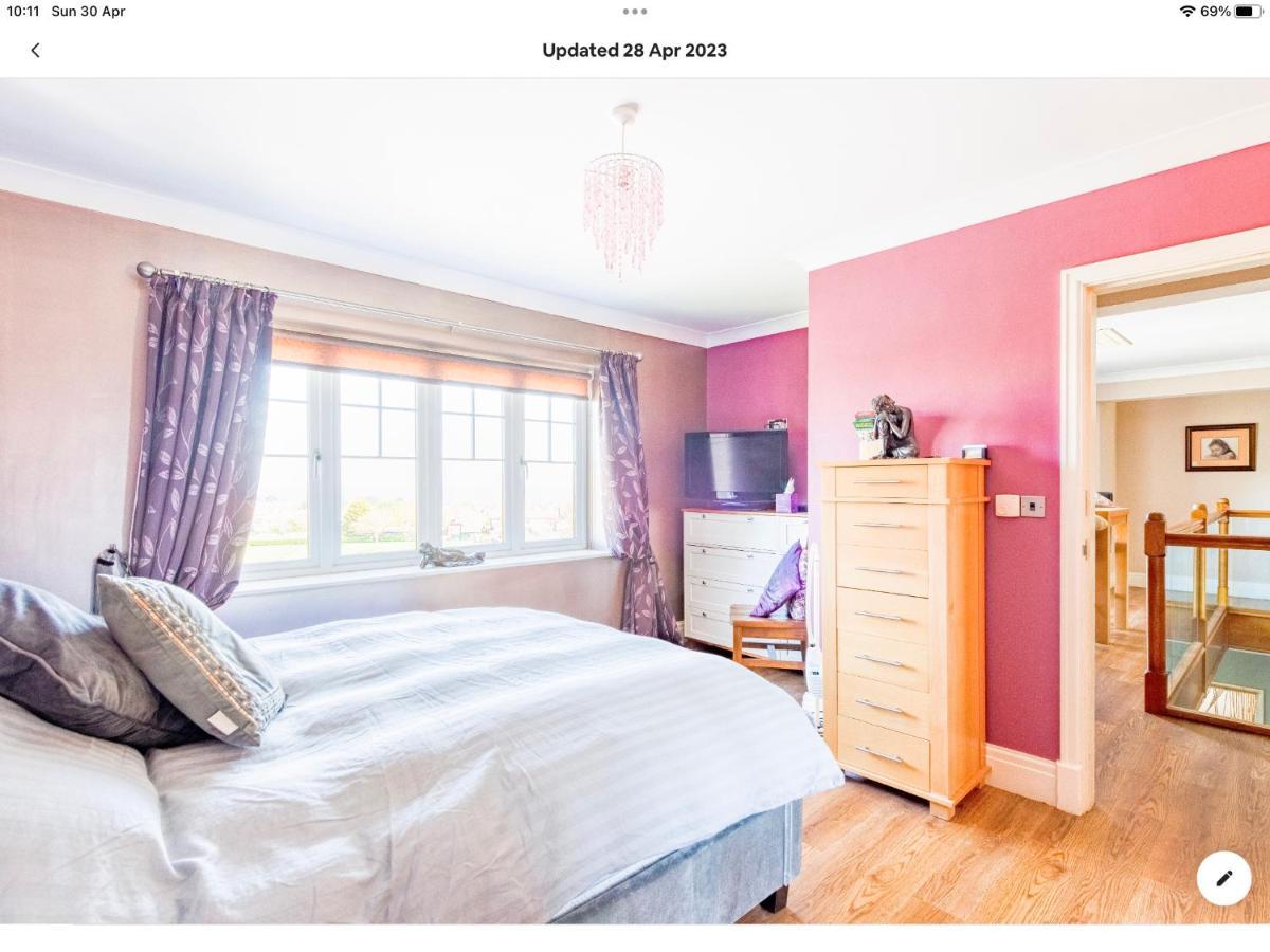 The Kings Suite Oak Drive, Colwyn Bay Ll29 7Yp First Floor Exteriör bild